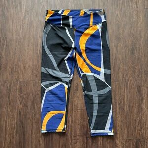 Fabletics Defined Powerhold Capri Leggings